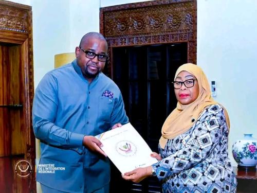 Diplomatie régionale : Tête à tête entre Floribert Anzuluni et Samia Suluhu Hassan à Dar es Salaam.