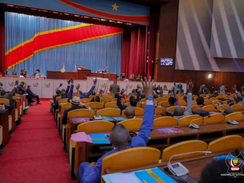 POLITIQUE : L’Assemblée nationale adopte la proposition de loi sur le référendum.